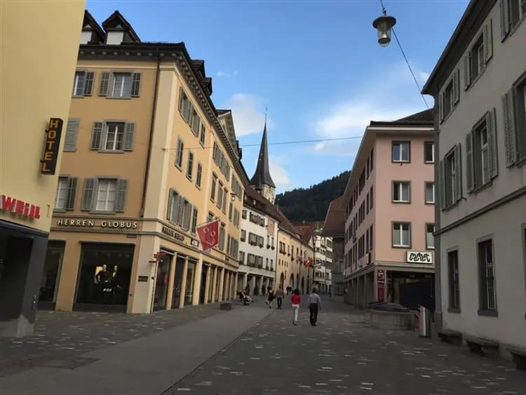 賀歲折5000｜經典瑞士旅遊｜少女峰,馬特宏峰,白朗峰,黃金列車,冰河列車,伯連納列車,一晚五星10日(冬季版)-10