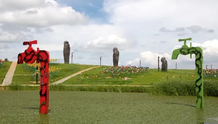 每月一物首爾｜升等一晚明洞．南怡島美境．景福宮．樂天超市．鴿子囊瀑布．現代OUTLET(二站購物人蔘彩妝)五日｜高雄-8