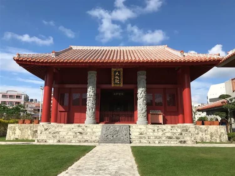 年度回饋｜沖繩驚爆促銷～神宮祈福‧系滿漁市‧琉球王國‧瀨長島‧時尚購物商場‧快閃暢遊三日｜加贈人氣排隊麵包｜限量販售-7