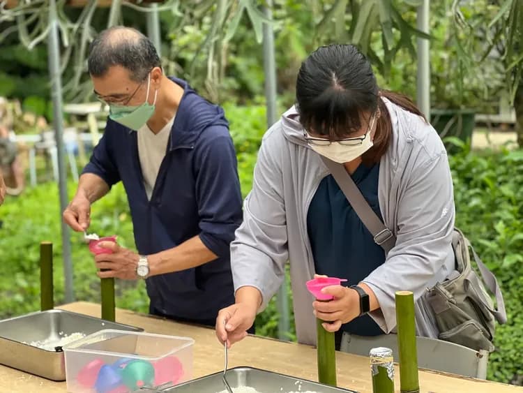 親手體驗傳統竹筒飯製作，從鉅竹子開始到結束，感受原民飲食智慧與土地連結的滋味。