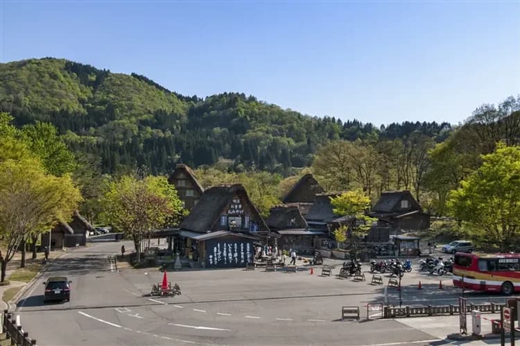 特選超值北陸旅遊｜保住名古屋萬怡～冬季白川鄉合掌村.兼六園.松本城.馬籠宿.甜蝦吃到飽.三井OUTLET.溫泉五日