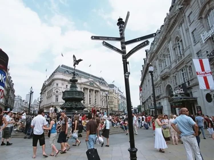 英國不思議~大英博物館、雙名校大學城、比斯特折扣城、我在倫敦半日閒七日-11