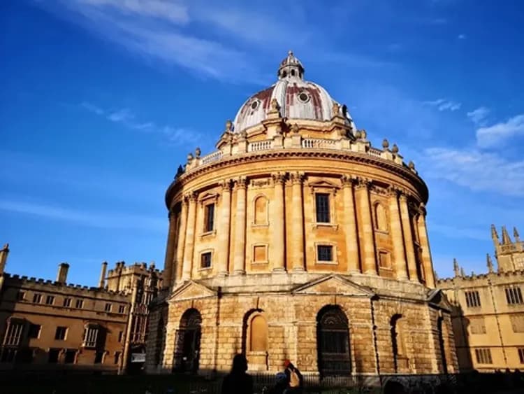 英國不思議~大英博物館、雙名校大學城、比斯特折扣城、我在倫敦半日閒七日-5