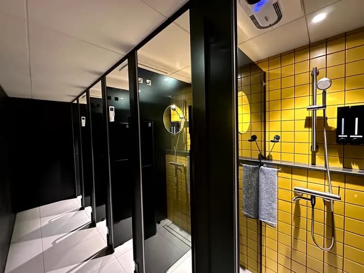 Nomad Live Hostel-19