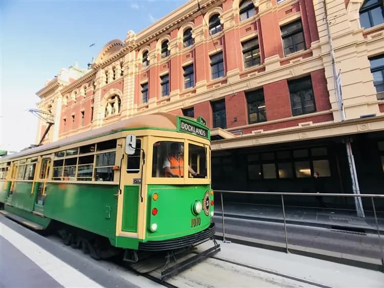 澳洲旅遊|賀歲扣五千|全程五星·墨爾本古董蒸汽火車·神仙小企鵝歸巢·雪梨悠遊藍山·黃金海岸擁抱無尾熊·東澳全覽9日-10