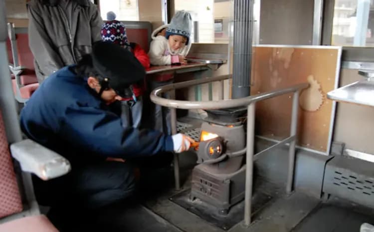 津輕暖爐列車(品嚐現烤魷魚)