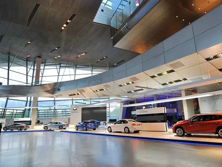 BMW WELT-BMW雲世界