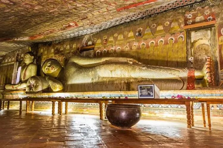 丹布勒石窟 Dambulla Rock Temple-最美世界遺產