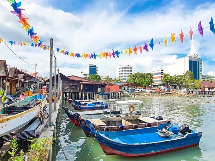 【嗨玩蘭卡威、早鳥減1000】東方村纜車、三離島跳島遊、喬治城魔鏡、三輪車遊古城五日