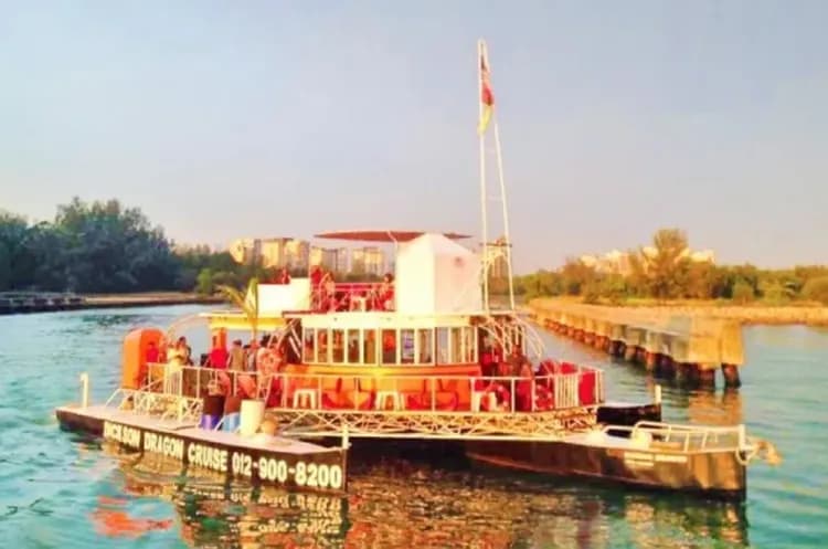 馬六甲愛之船：糕點+飲料+卡拉OK+海水按摩浴