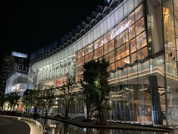 爆省泰國│龍蝦x生猛海鮮放題,曼谷網評五星一晚,體驗道地雙市集,LV博物館,網美咖啡廳,綠山動物園,泰式露楚DIY六日-5