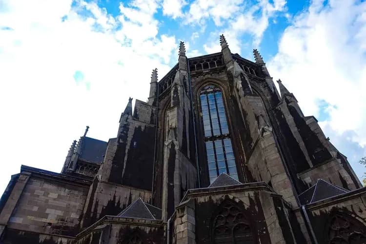 驚豔荷比不思議～西歐童話古城、歐洲之桅登頂、夜宿烏鎮古城、五星深坑洲際10日-15