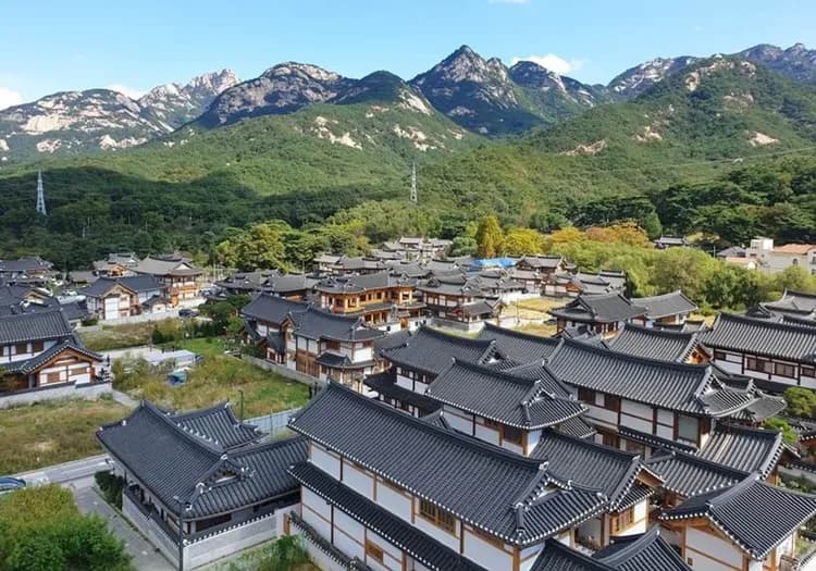 秋冬搶先GO｜韓冬滑雪｜首爾｜人氣滑雪.暢遊愛寶樂園.愛妓峰邊境星巴克.恩平韓屋村秘境.星空圖書館.超市採購.逛明洞五日