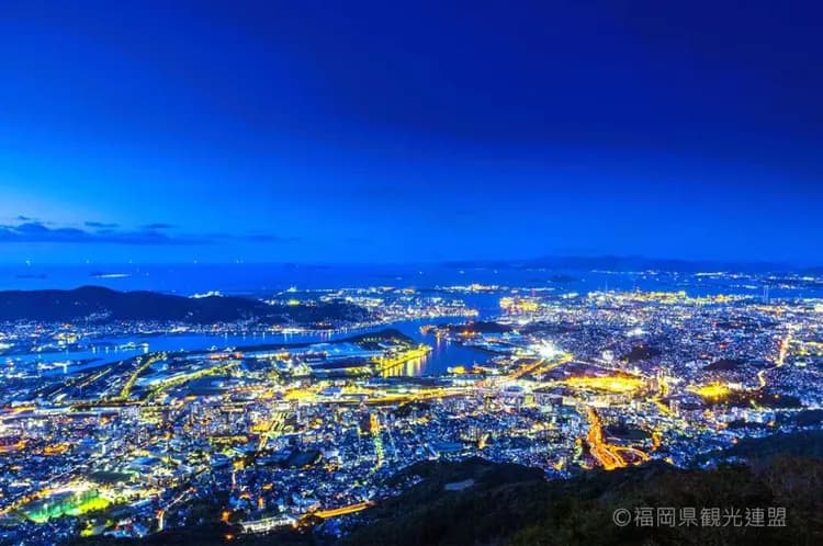 写真提供：福岡県観光連盟/禁止轉載-皿倉山夜景(纜車)