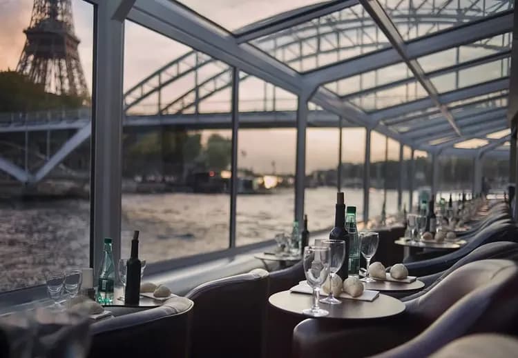 塞納河遊船晚宴