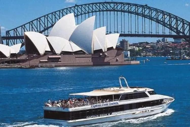 享CHILL雪梨～藍山國家公園、歌劇院導覽、雪梨塔蠟像館、探索野生世界七日