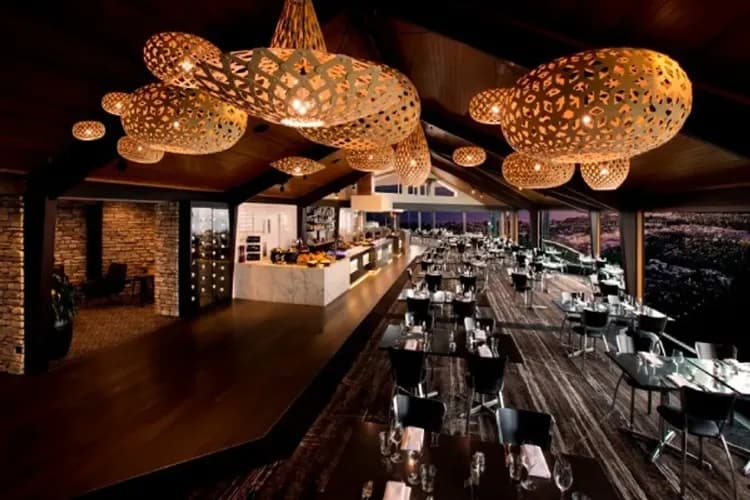 羅吐魯阿天際纜車(含百匯自助餐)