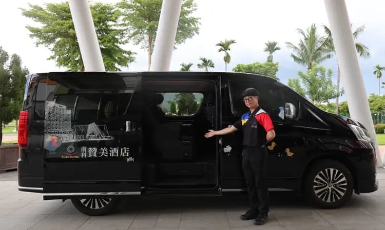 定點接送接駁車