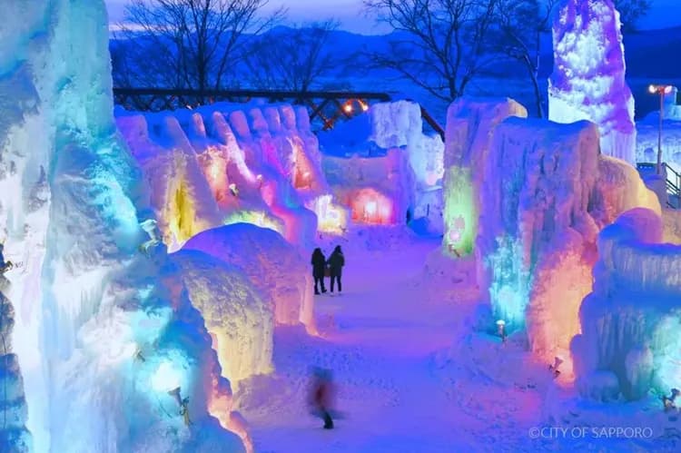 写真提供：CITY OF SAPPORO/禁止轉載-支笏湖冰濤慶典：2026年1月31日~2月23日