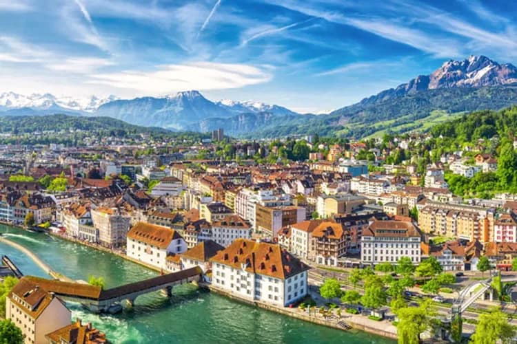 超值德瑞雙峰～最美少女峰、全覽鐵力士山、夢幻新天鵝堡、童話亞爾薩斯10日-6