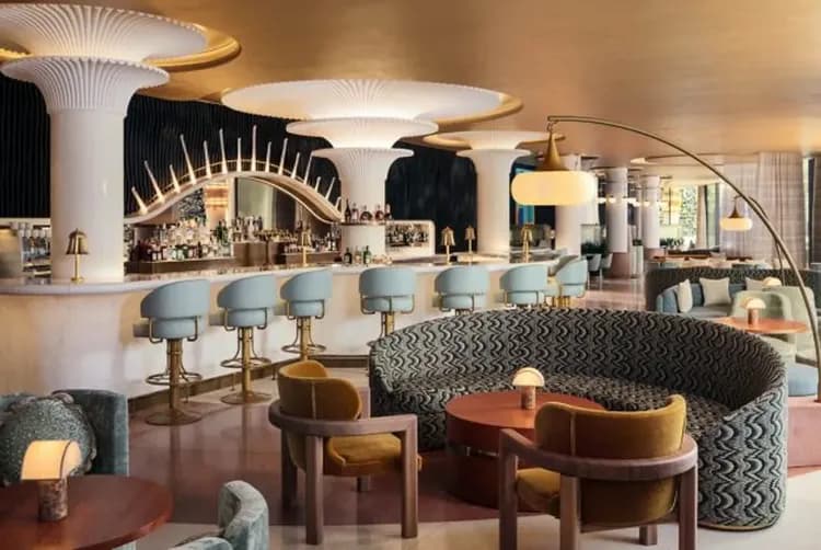 布拉格：W HOTEL(三晚連泊!!)