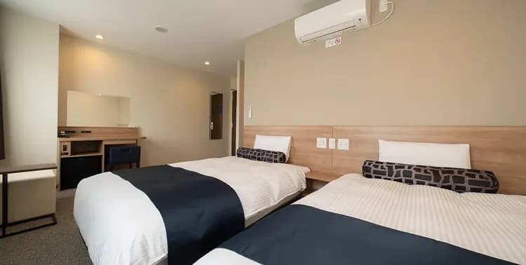 Just Inn Premium 豐橋站新幹線口 (Just Inn Premium Toyohashi Station Shinkansen Exit)－雙床房