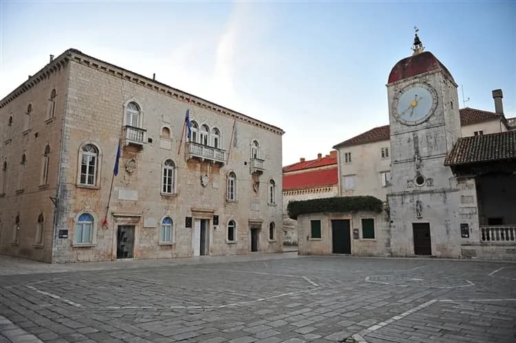 玩樂369經典克羅埃西亞斯洛維尼亞｜四晚五星,絕美十六湖與布雷德,鐘乳石洞,雙點進出10日-9