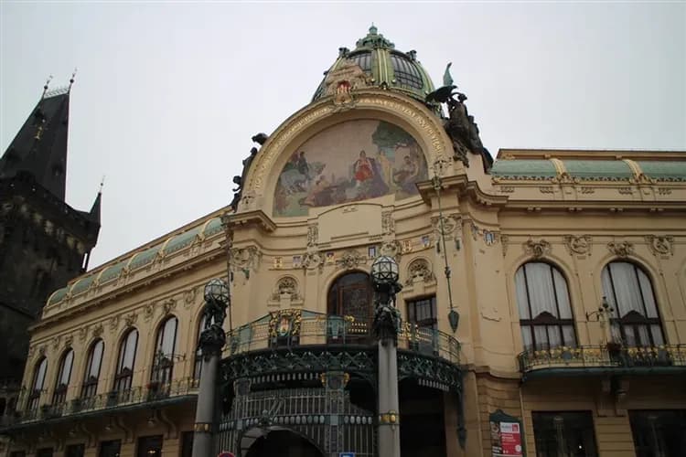 冬遊折2千｜奧捷旅遊｜哈修塔特真善美景點,薩爾茲堡,布拉格城堡,庫倫諾夫,伏爾塔瓦河遊船百匯,布拉格連泊10日-10