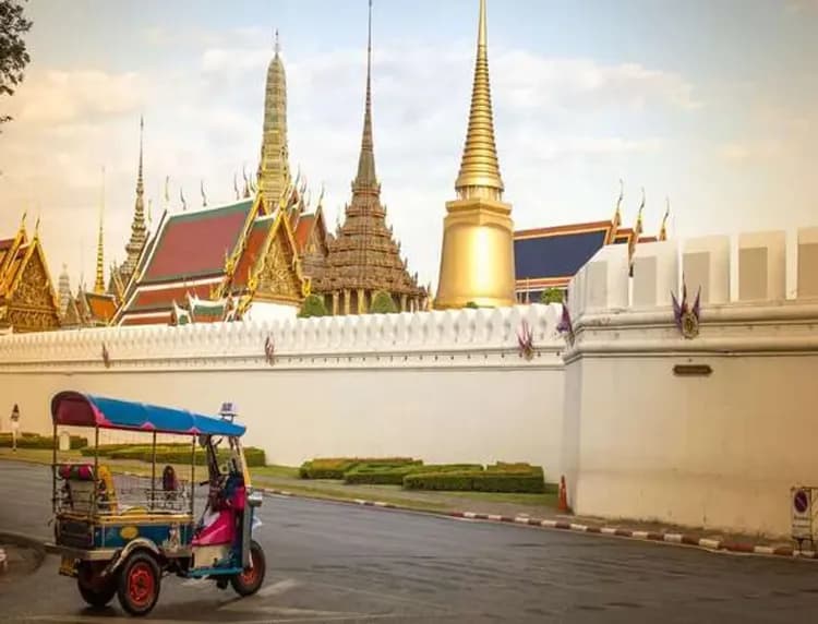 嘟嘟車遊曼谷老城區