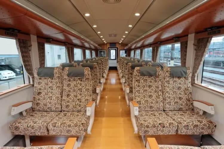 JR特級A列車(約1小時；熊本++三角)