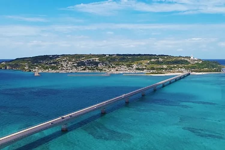 照片來源:古宇利海洋塔官網-古宇利島(海洋塔+電瓶車+貝殼博物館)