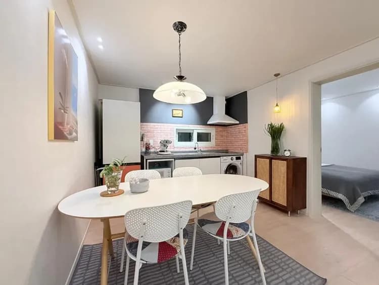 ’獨價’  [NEW]Roise Hongdae 2-Bedroom Premium Apartment-11