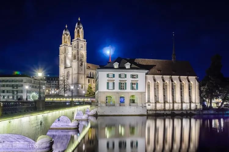 遨遊德瑞送法｜鐵力士山．新天鵝堡．萊茵河游船．海德古堡．盧森．浪漫水都．OUTLET購物(餐全包)10日-15