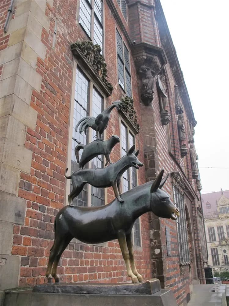 瘋玩精彩德國旅遊10日｜首都柏林．冷戰歷史．小瑞士巨石陣．施威林城堡．德國羊角村．世界最大倉庫城．巫婆村．經典童話大道-8