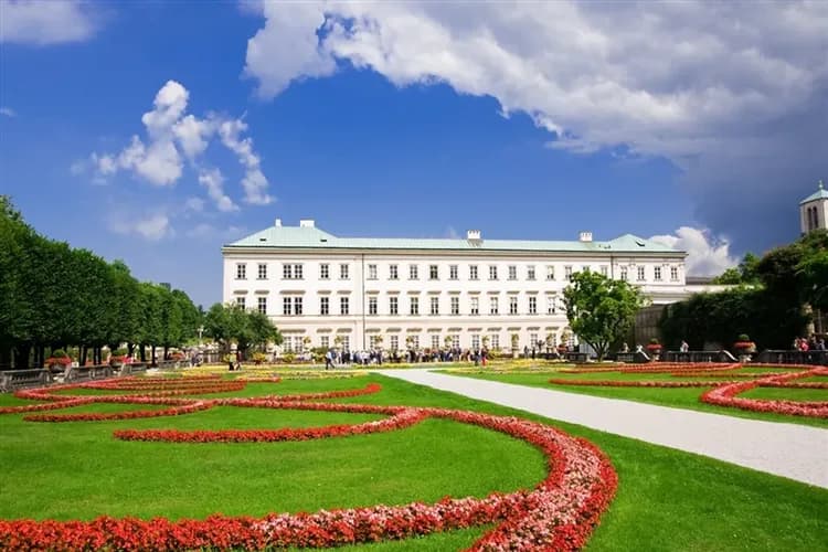 冬遊奧捷10日│雙湖區．維也納下午茶．藝術史博物館．布拉格遊船料理．溫泉小鎮(餐全含)10日-15