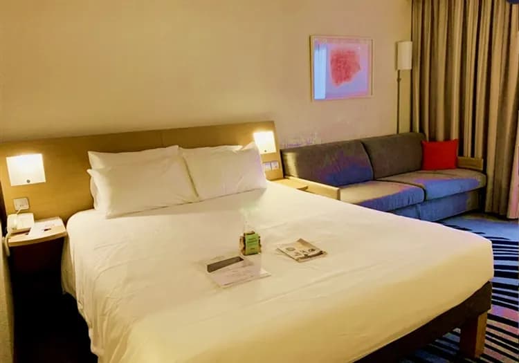 法國飯店, 雅哥集團, 杜爾飯店, tours