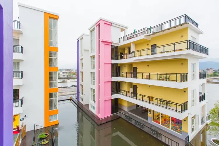 Listening to the wind in the mountains and rivers-2