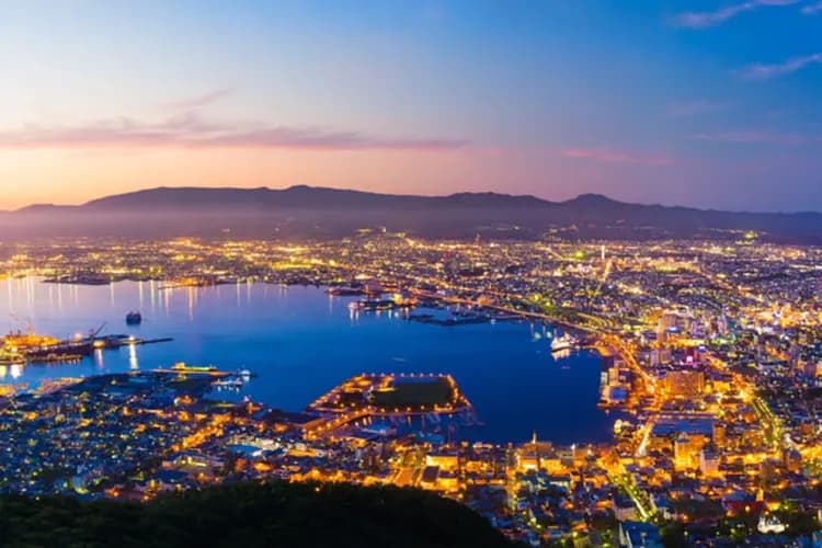 北海道感蟹季～登別地獄谷、函館夜景纜車、小樽運河旅情、三大蟹湯泉香五日