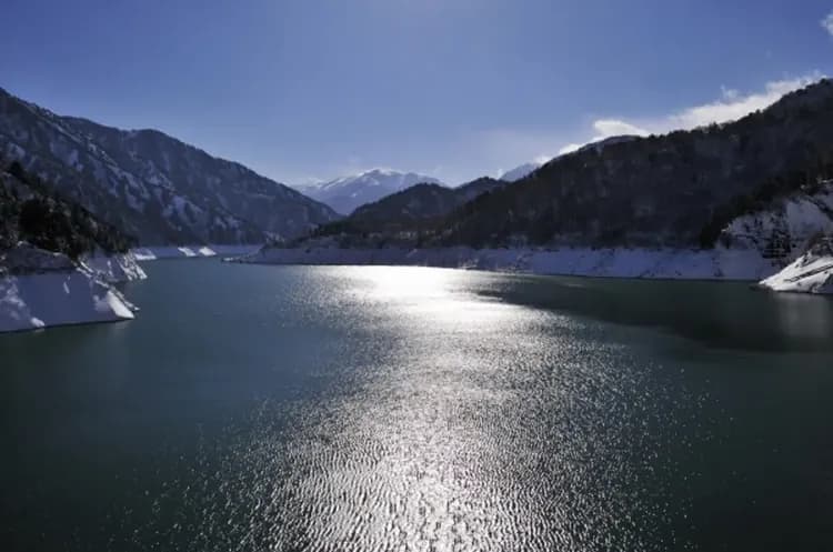 連休北陸雪壁～立山黑部、上高地輕健行、合掌村兼六園、岡崎八丁味噌五日-5