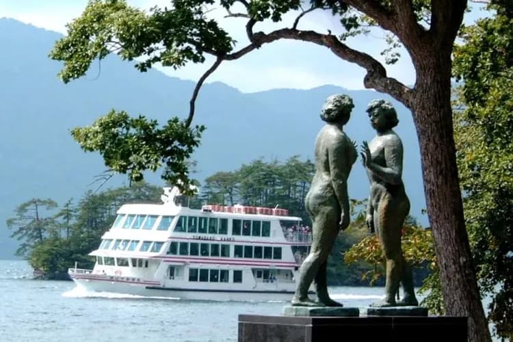 十和田湖(觀光局提供)-十和田物語