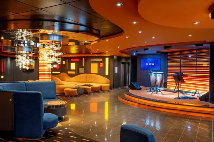 黃金爵士酒吧GOLDEN JAZZ BAR-美食饗宴