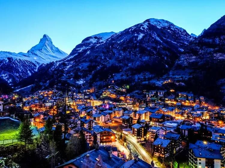 【唯美瑞士、報名送小費】三大名峰收錄、四大景觀火車、兩大精彩城堡、列支敦斯登12日-6