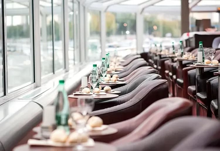 塞納河遊船晚宴