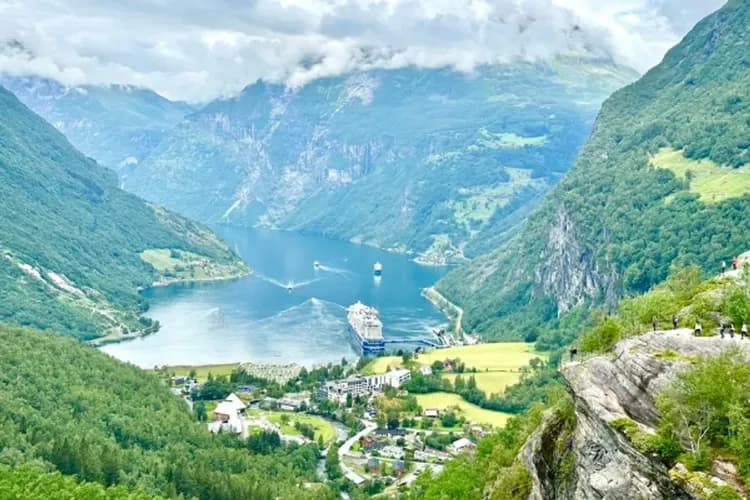 老鷹公路瞭望台-挪威經典公路