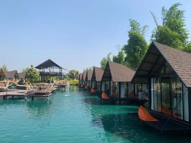 MANPAI SAINAM CAFE & RESTAURANT(水中屋咖啡廳；含午餐)