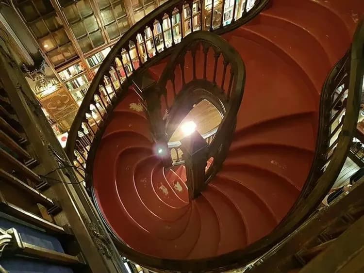 經典西葡旅遊｜歐洲最西點．四大名城探訪．三大古都巡禮．雙大學城之旅．電車遊船心體驗13日-6