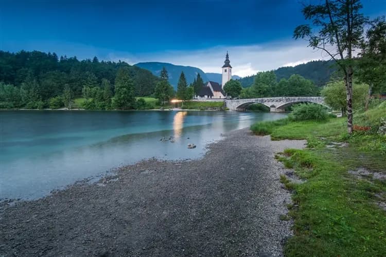 玩樂369｜經典克斯波蒙12日｜四晚五星,杜布羅尼克纜車,十六湖,布雷德湖,博希尼湖,松露巡獵,船遊黑山科托灣,波士尼亞-12