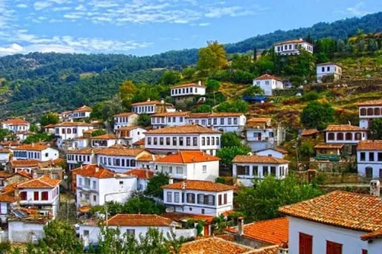 土耳其超值選(桃園出/松山回)～早鳥加購熱氣球、土耳其之夜、卡帕多奇亞連泊、艾菲索斯古城10日-7