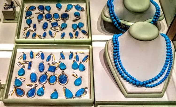 【花現土耳其、早鳥加購熱氣球】鬱金香花季、雪白棉花堡、古都布爾薩、伊斯坦堡舊城區10日-11