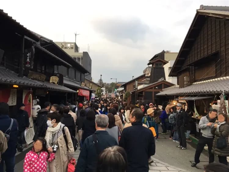 關西輕奢行｜獨家足湯列車．青丹吉｜京都嵐山人力車．名花夜間彩燈．奈良小鹿東大寺．犬山城．近江牛採果．萬豪連泊｜5日-7